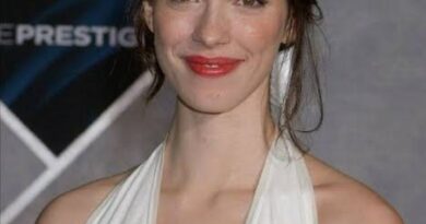 Rebecca Hall Net Worth in 2023!! Know Rebecca Hall Biography, Age, net worth and more